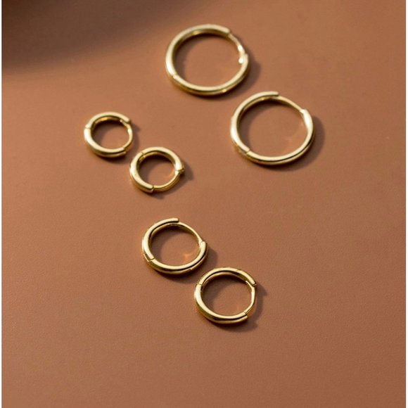 Plain silver small hoop earrings-Gold 11mm SH001 - Picture 6 of 8